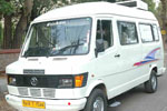 18-seater-bus-india